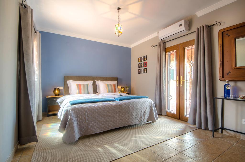 Villa Conmigo Bed & Breakfast Алаурін-де-ла-Торре Екстер'єр фото