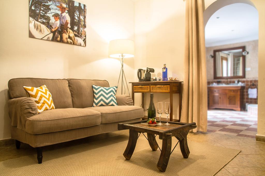 Villa Conmigo Bed & Breakfast Алаурін-де-ла-Торре Екстер'єр фото